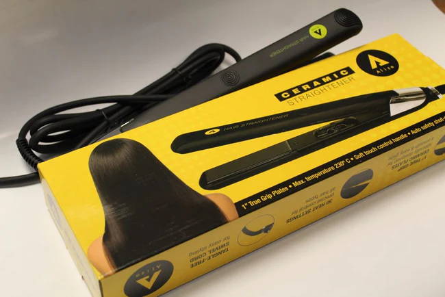 WhatsApp-Image-2017-12-08-at-3.17.45-PM-4 Aliza - Ceramic Hair Straightener - Image 1
